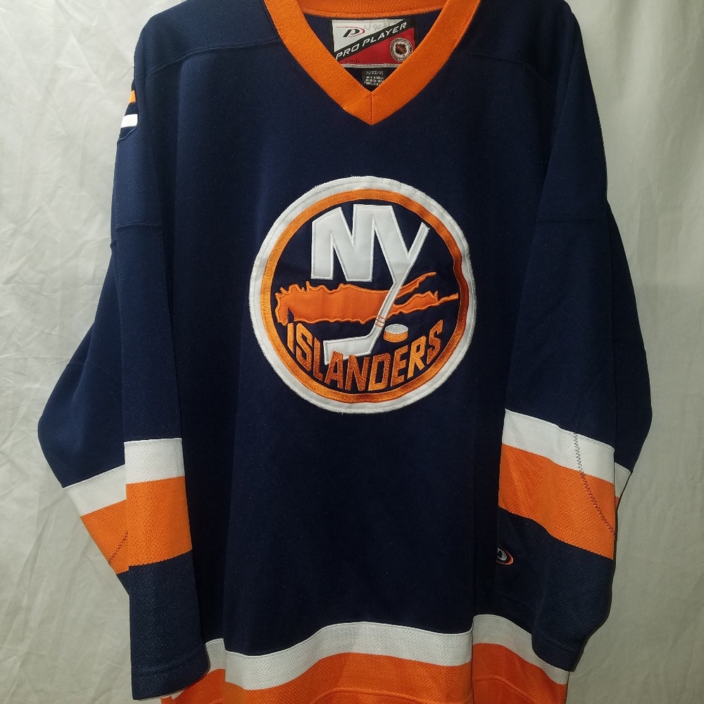 Pro Player New York Islanders Jersey